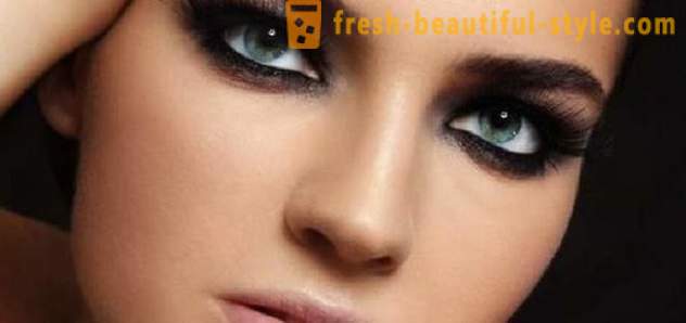 Maquillage Belle yeux: instructions étape par étape avec des photos, des conseils maquilleuses