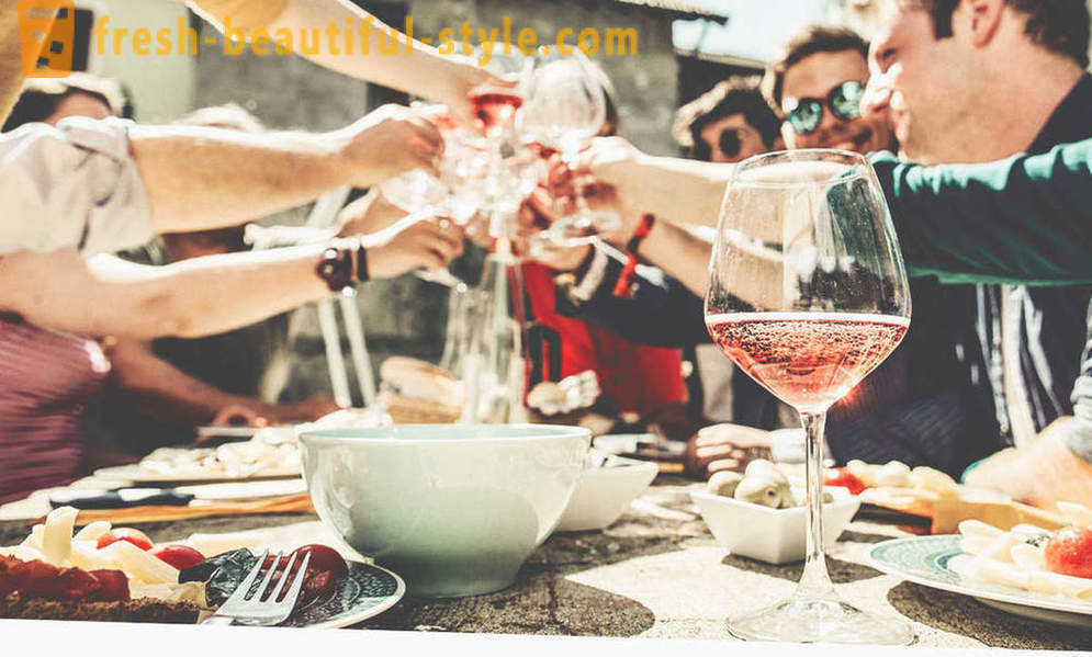 Etiquette moderne: Boire du vin en Italie