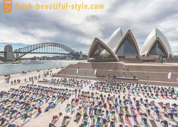 Journée internationale de yoga célébrée partout dans le monde