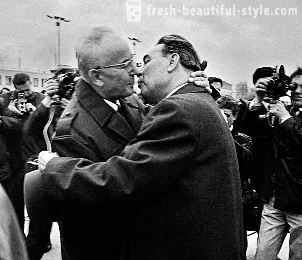 Alors que les dirigeants du monde ont essayé d'éviter d'embrasser Brejnev
