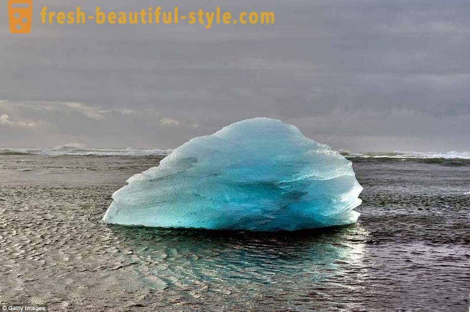 Camye icebergs anciens du monde