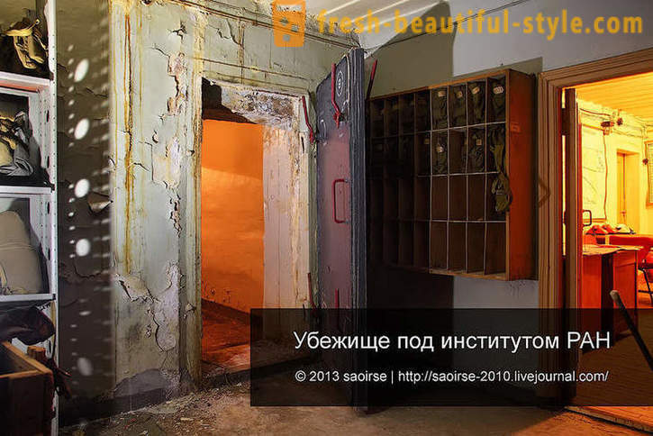 Marcher sur l'asile en vertu de l'Institut de l'Académie des sciences de Russie