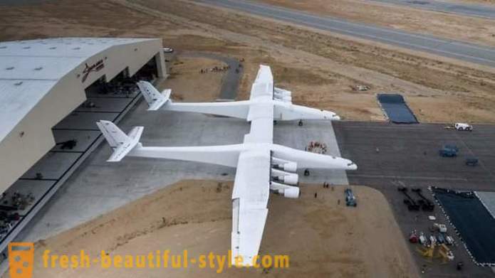 Le plus gros avion de plus rapide et plus au monde
