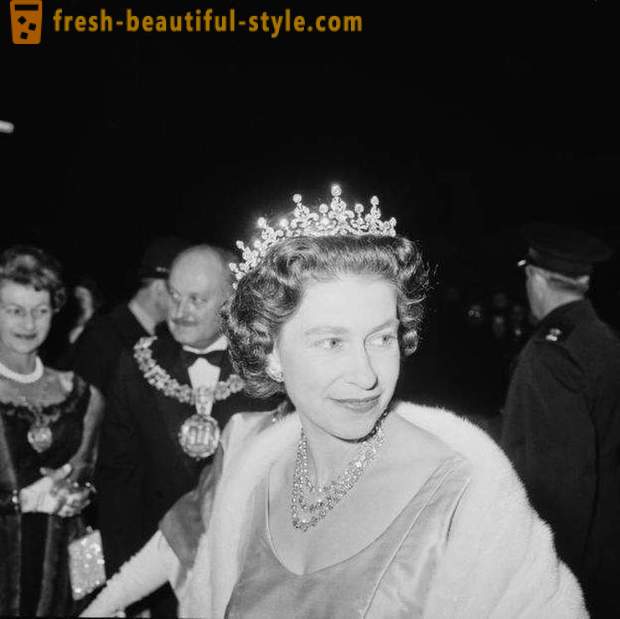 La reine Elizabeth II et le prince Philip célèbrent mariage platine