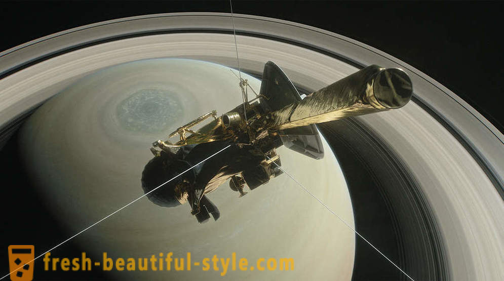 Le monde simplement avec le dispositif Cassini