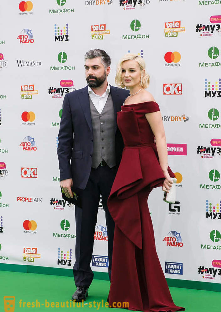 Les célébrités les plus insipides habillés sur Muz-TV Award 2017