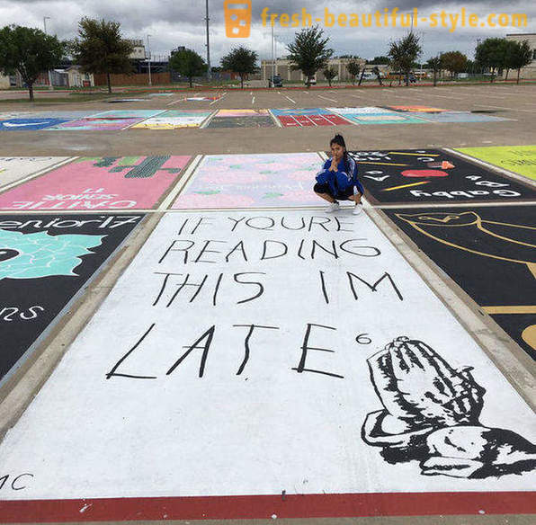 Les étudiants américains ont été autorisés à peindre son propre espace de stationnement