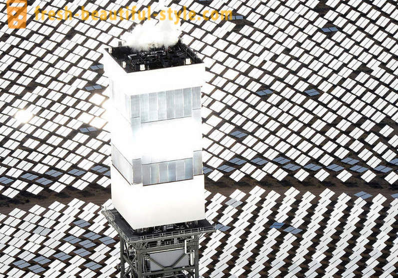 Comment la centrale solaire dans le monde plus grand