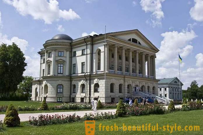 10 plus beaux endroits en Ukraine, ce qui est certainement la peine d'une visite pour les touristes