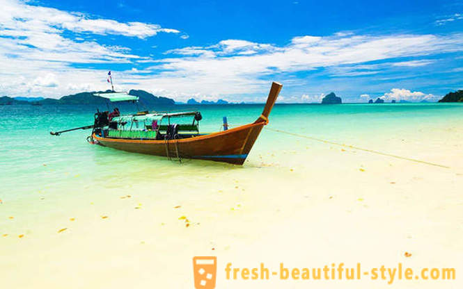 Top île thaïlandaise avec la nature vierge