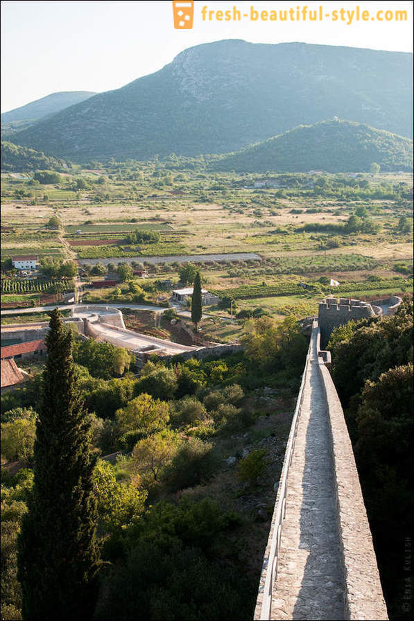 Marchez sur le mur de la Chine péninsule croate