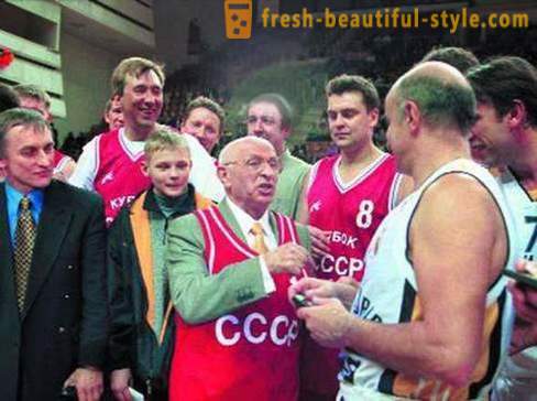 Alexander Gomelsky: carrière d'entraîneur, prix, médailles et légendes de la vie personnelle