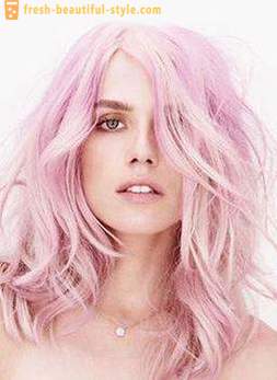 Cheveux roses: comment obtenir une couleur désirée?