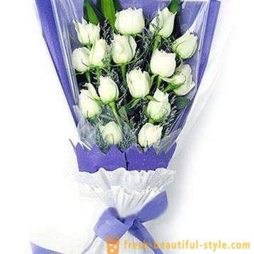 Un bouquet de roses blanches: quand et comment faire un don
