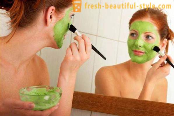 Masques du visage blanchissant: soins de la peau professionnelle à la maison