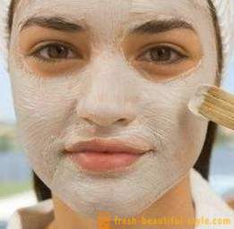 Comment se débarrasser des traces après l'acné et restaurer la peau belle vue?