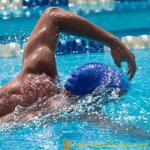 Conseils pour les personnes intéressées à la natation: comment ramper
