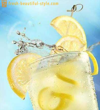 Régime alimentaire citron: perdre du poids et des boissons
